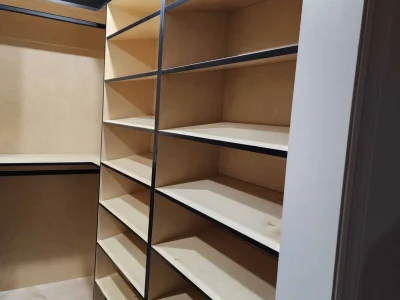 Walk-in Closet 52 closet-shoe-rack