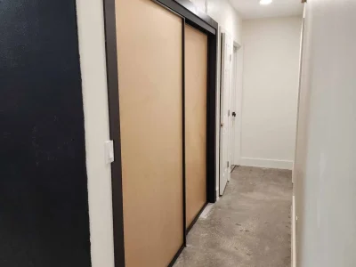 Walk-in Closet 4 double-door-closet